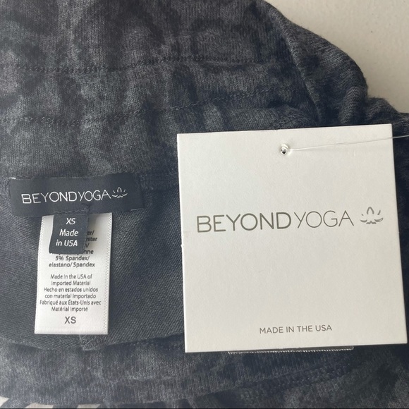 Beyond Yoga NWT Brushed Up Lounge Around Jogger XS - Picture 10 of 10